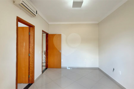Casa à venda ou para alugar com 3 quartos, sendo 1 suíte,  no condomínio Portal de Itaici, Indaiatuba - SP