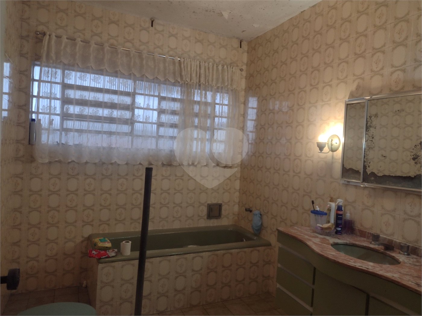 Sobrado à venda com 4 quartos, sendo 1 suíte, em Vila Medeiros, São Paulo, SP