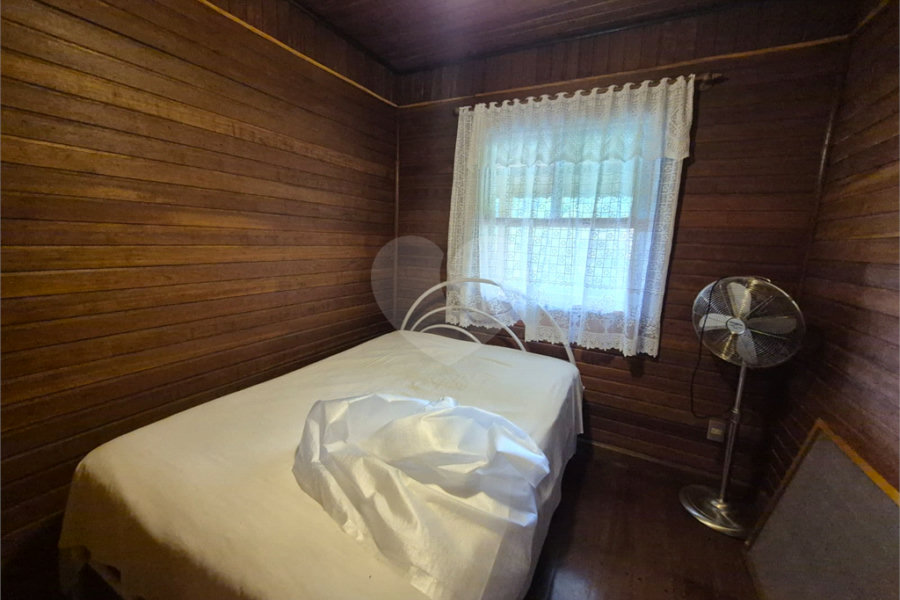 Casa à venda com 3 quartos, sendo 1 suíte, no condomínio Alpes da Cantareira, Mairiporã - SP