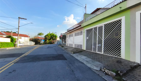 Sobrado à venda com 3 quartos, sendo 1 suíte,  em Vila Nivi, São Paulo, SP