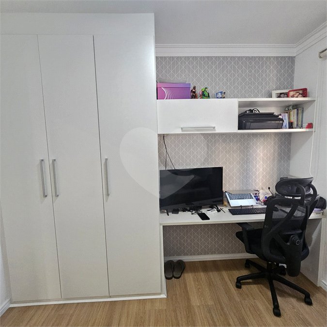 Apartamento à venda com 3 quartos, sendo 1 suíte,  em Jardim das Vertentes, São Paulo, SP