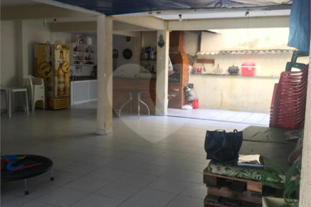 Triplex à venda com 4 quartos, sendo 1 suíte, em Campo Grande, Rio de Janeiro, RJ