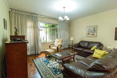 Casa à venda com 3 quartos, sendo 1 suíte, em Chácara Santo Antônio, São Paulo, SP