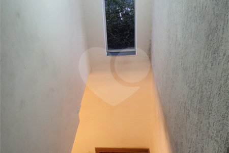 Sobrado à venda com 2 quartos, sendo 1 suíte, em Jardim Meliunas, São Paulo, SP
