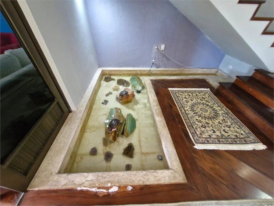 Casa à venda com 4 suítes no condomínio Villa Viana II, Cotia - SP