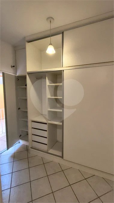 Apartamento à venda com 2 quartos, sendo 1 suíte, no Centro, Vinhedo, SP