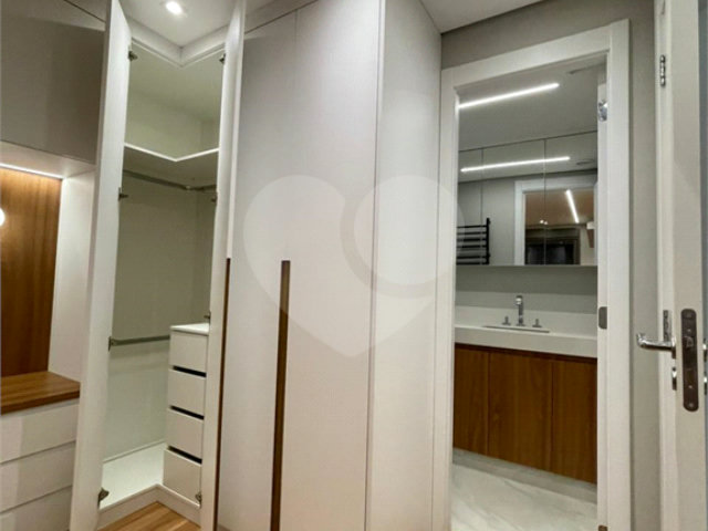 Apartamento à venda ou para alugar com 3 quartos, sendo 1 suíte,  em Barra Funda, São Paulo, SP