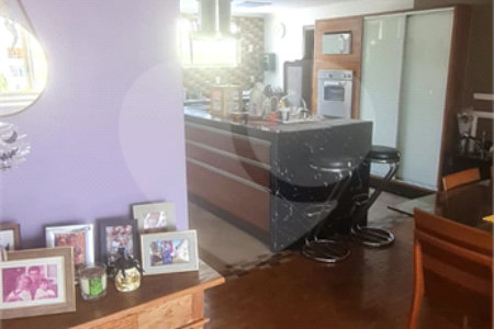 Apartamento à venda com 3 quartos, sendo 1 suíte, em Higienópolis, São Paulo, SP