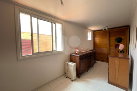 Sobrado à venda com 3 quartos, sendo 2 suítes, em Alto da Boa Vista, São Paulo, SP