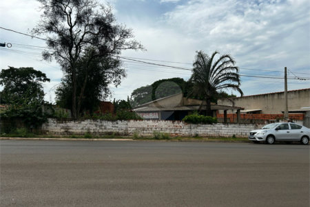 Casa à venda com 3 quartos, sendo 2 suítes, em Vila Mazzei, Itapetininga, SP