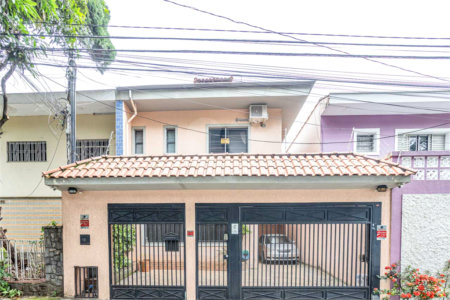 Sobrado à venda com 3 quartos, sendo 1 suíte,  em Vila Mariana, São Paulo, SP