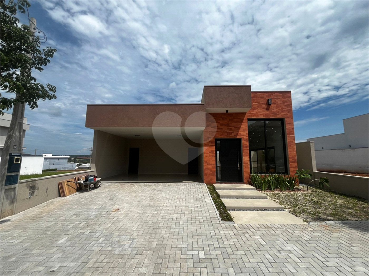 Casa à venda com 3 quartos, sendo 1 suíte, em Terras de Santo Antônio, Itapetininga, SP