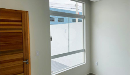 Casa de Vila à venda com 2 quartos em Jardim Dona Tereza, Sorocaba, SP