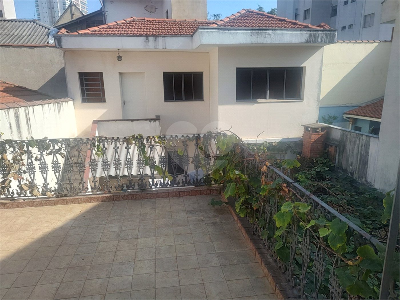 Sobrado à venda na Mooca – 3 dormitórios sendo 1 suíte e 4 vagas de garagem Próximo ao Metrô Bresser Mooca