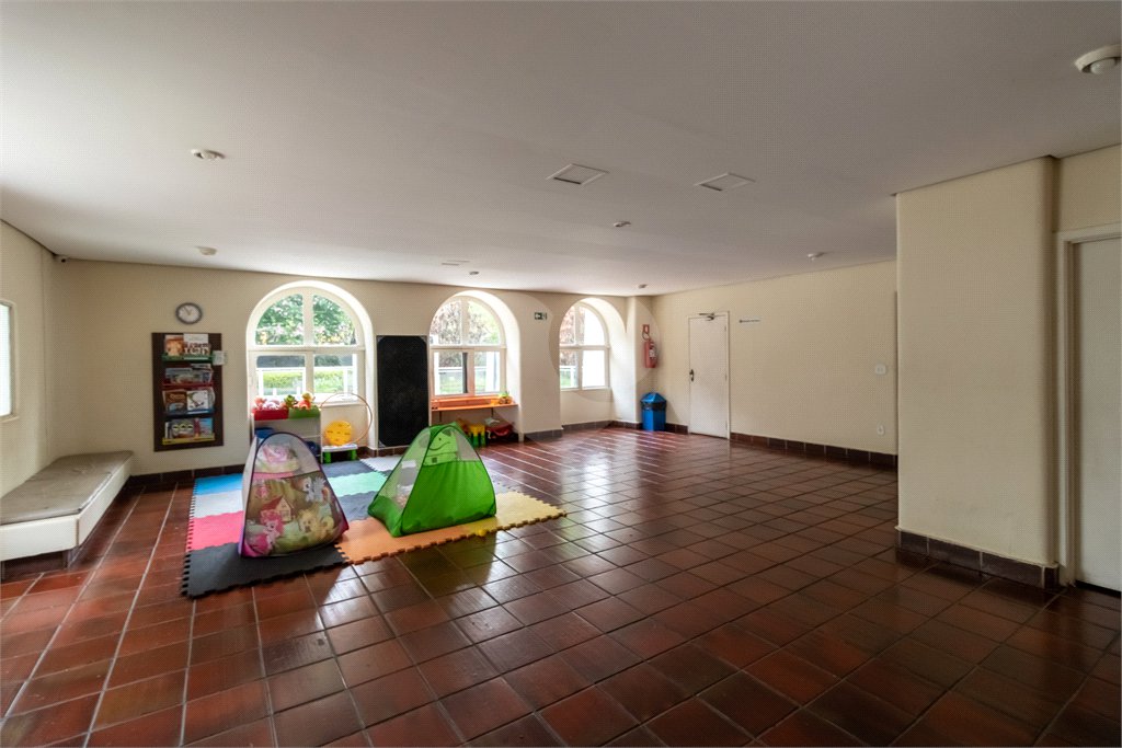 Apartamento à venda com 3 quartos, sendo 2 suítes, em Alto da Boa Vista, São Paulo, SP
