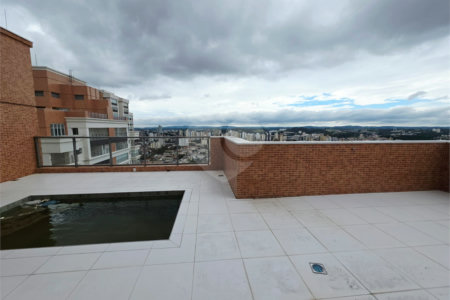 Triplex à venda com 4 suítes em Anhangabaú, Jundiaí, SP