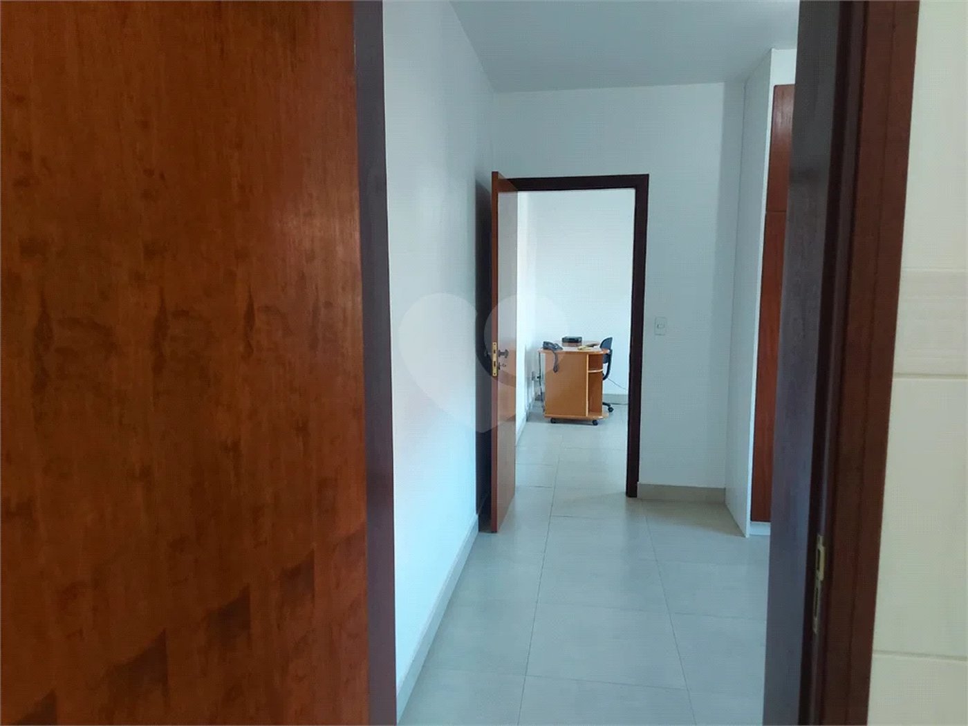 Casa à venda com 4 quartos, sendo 3 suítes, no Centro, Vinhedo, SP