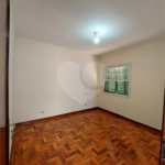 Sobrado à venda com 3 quartos em Vila Gumercindo, São Paulo, SP