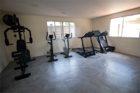 Apartamento para alugar com 2 quartos, sendo 1 suíte, em Chácaras Manão, Mairinque, SP