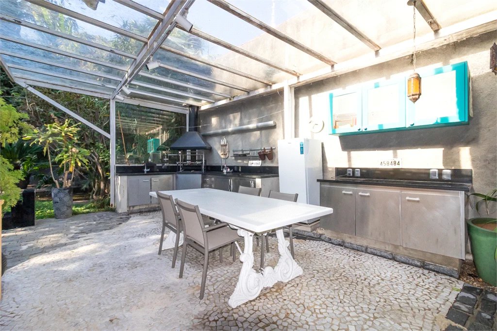 Casa à venda ou para alugar com 3 quartos, sendo 1 suíte, em Butantã, São Paulo, SP
