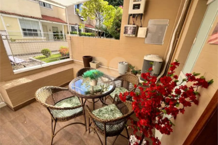 Casa de Vila à venda com 4 quartos, sendo 2 suítes, em Tijuca, Rio de Janeiro, RJ