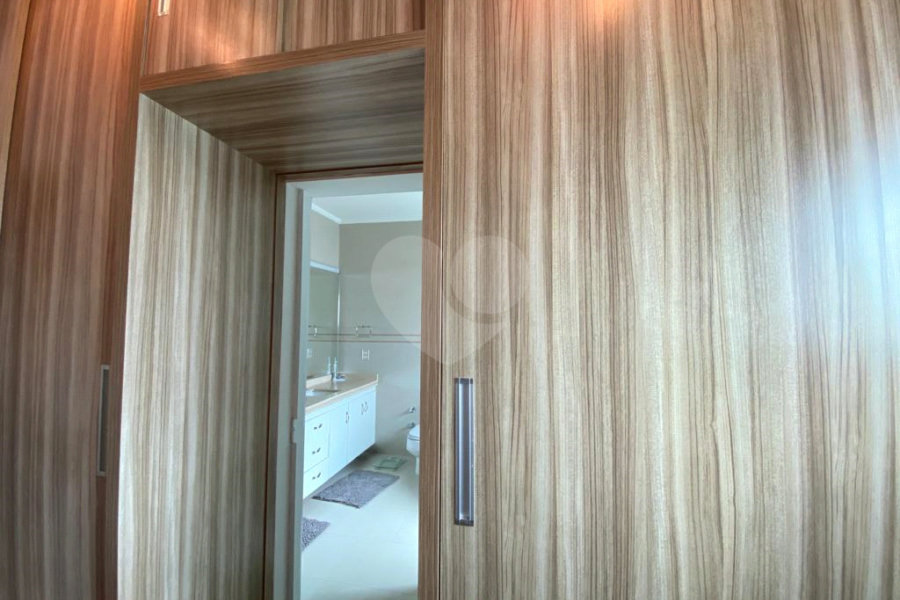 Sobrado à venda com 5 quartos, sendo 4 suítes, em Palmas do Tremembé, São Paulo, SP