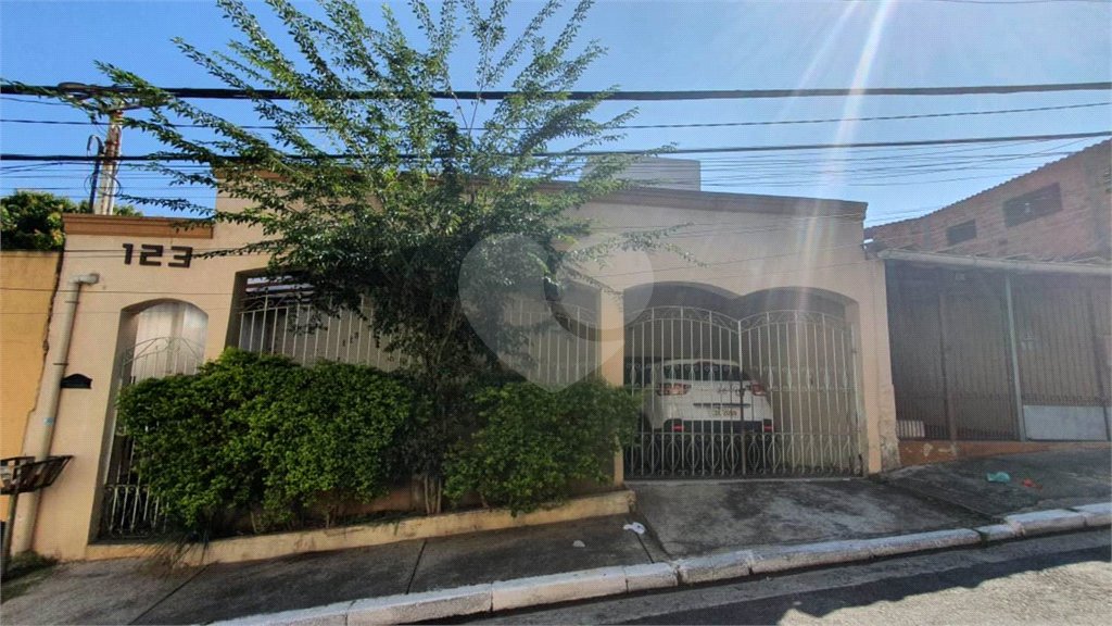 Sobrado à venda com 4 quartos, sendo 1 suíte, em Tremembé, São Paulo, SP