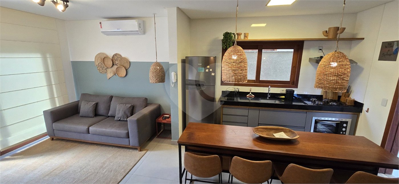 Casa à venda com 3 quartos, sendo 1 suíte, no Centro / Arraial D'ajuda, Porto Seguro, BA