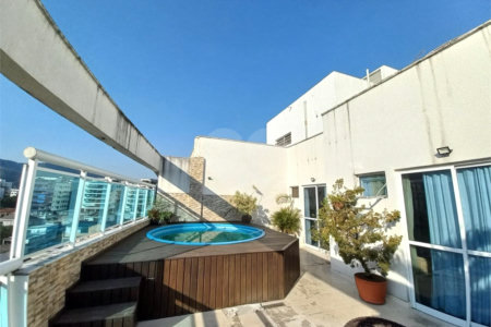 Cobertura à venda com 4 quartos, sendo 2 suítes, em Jacarepaguá, Rio de Janeiro, RJ