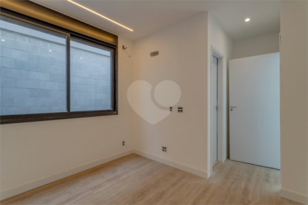 Casa à venda com 2 suítes no condomínio Vila Marathona, São Paulo - SP