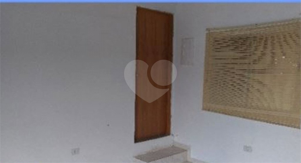 Sobrado à venda com 5 quartos em Jaguara, São Paulo, SP
