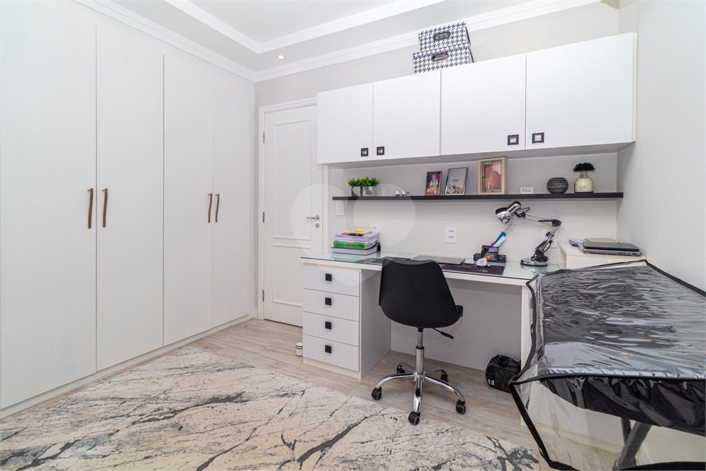Casa à venda com 4 quartos, sendo 3 suítes, no condomínio Palm Hill North, São Paulo - SP