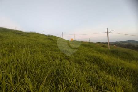 Terreno à venda no condomínio Paraíso da Montanha, Piracaia - SP