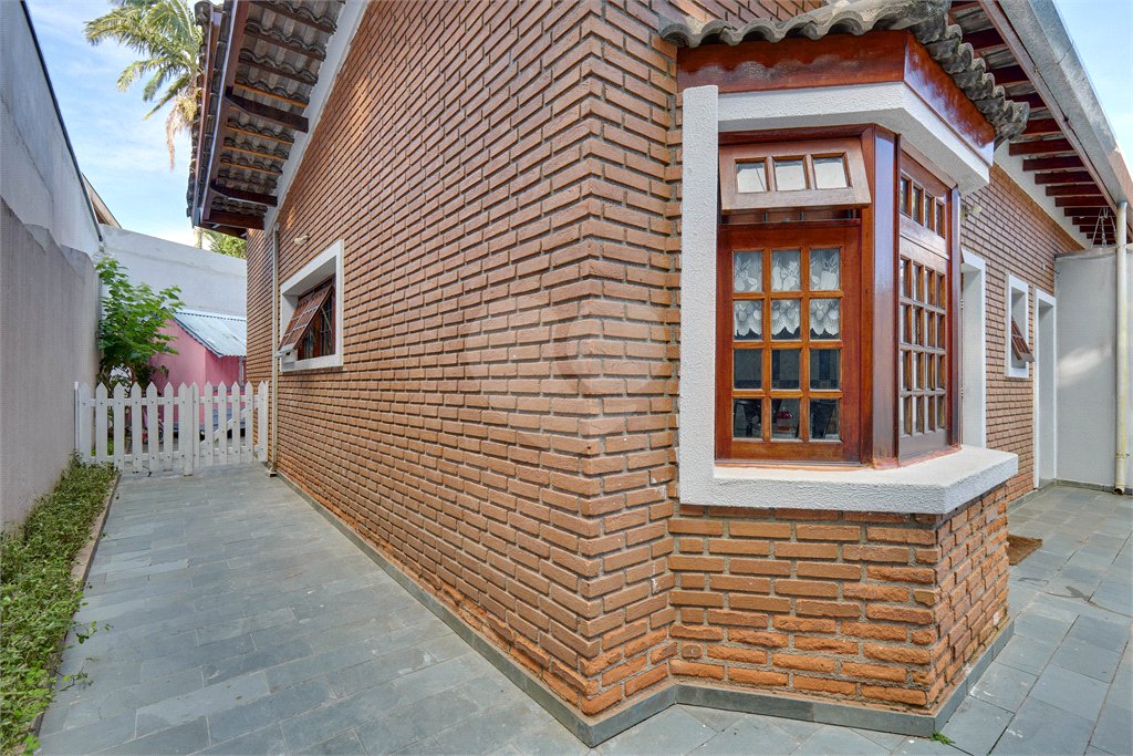 Casa Térrea à venda com 3 quartos, sendo 1 suíte, em Interlagos, São Paulo, SP