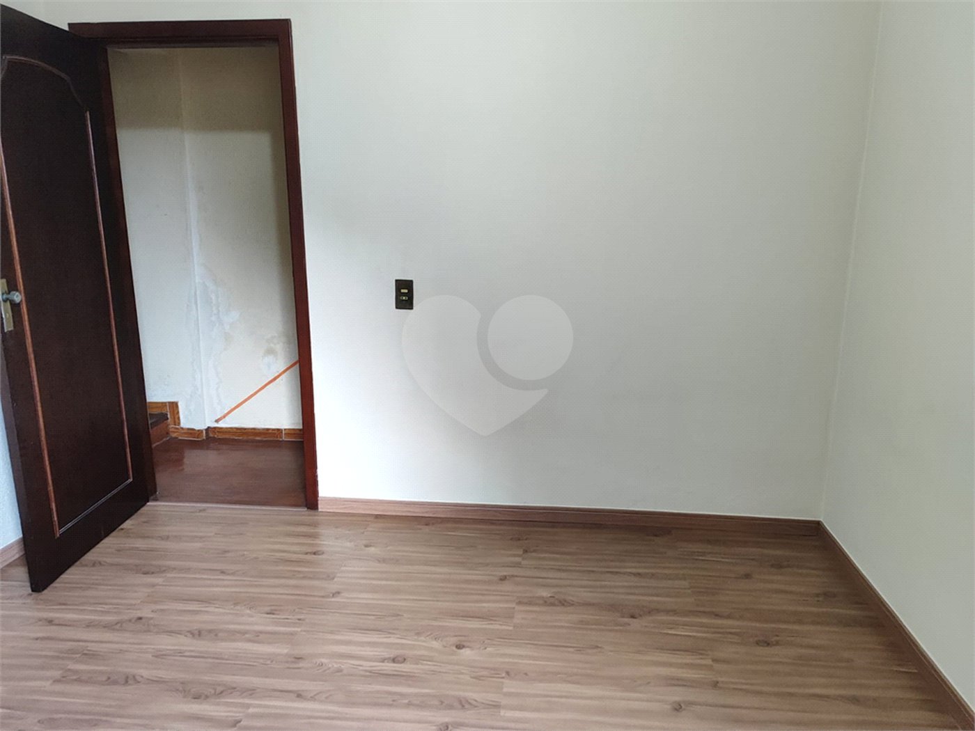 Sobrado à venda com 4 quartos, sendo 1 suíte,  em Saúde, São Paulo, SP