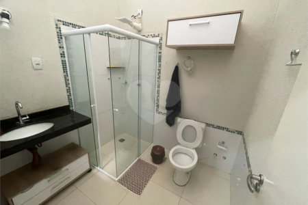 Sobrado à venda com 3 quartos, sendo 1 suíte, em Jardim Brasília, Três Lagoas, MS