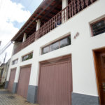 Sobrado à venda com 5 quartos, sendo 1 suíte,  em Jardim Villaça, São Roque, SP
