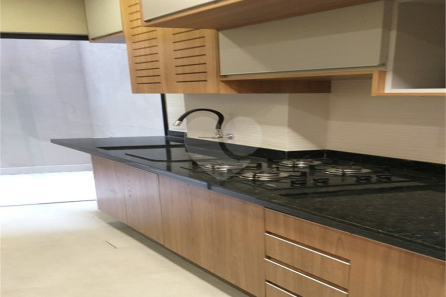 Casa à venda com 2 quartos no condomínio Residencial Vitória, São Paulo - SP