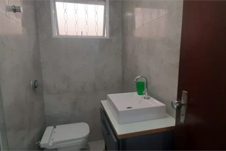 Sobrado à venda com 3 quartos, sendo 1 suíte, em Jardim Sarah, São Paulo, SP