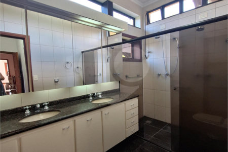Casa à venda com 3 suítes no condomínio Chácaras do Lago, Vinhedo - SP