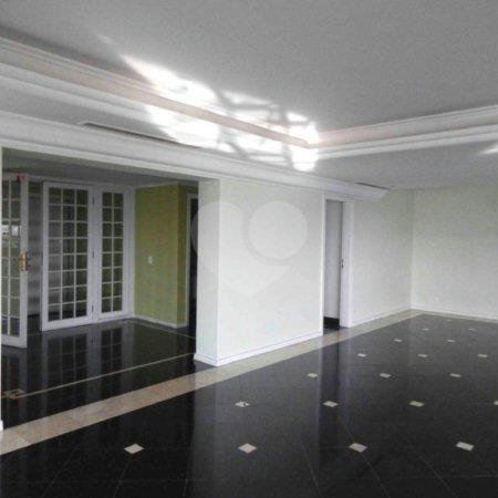 Apartamento à venda com 4 suítes em Jardim Marajoara, São Paulo, SP
