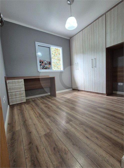 Sobrado à venda com 3 quartos, sendo 1 suíte,  em Vila Pedra Branca, São Paulo, SP