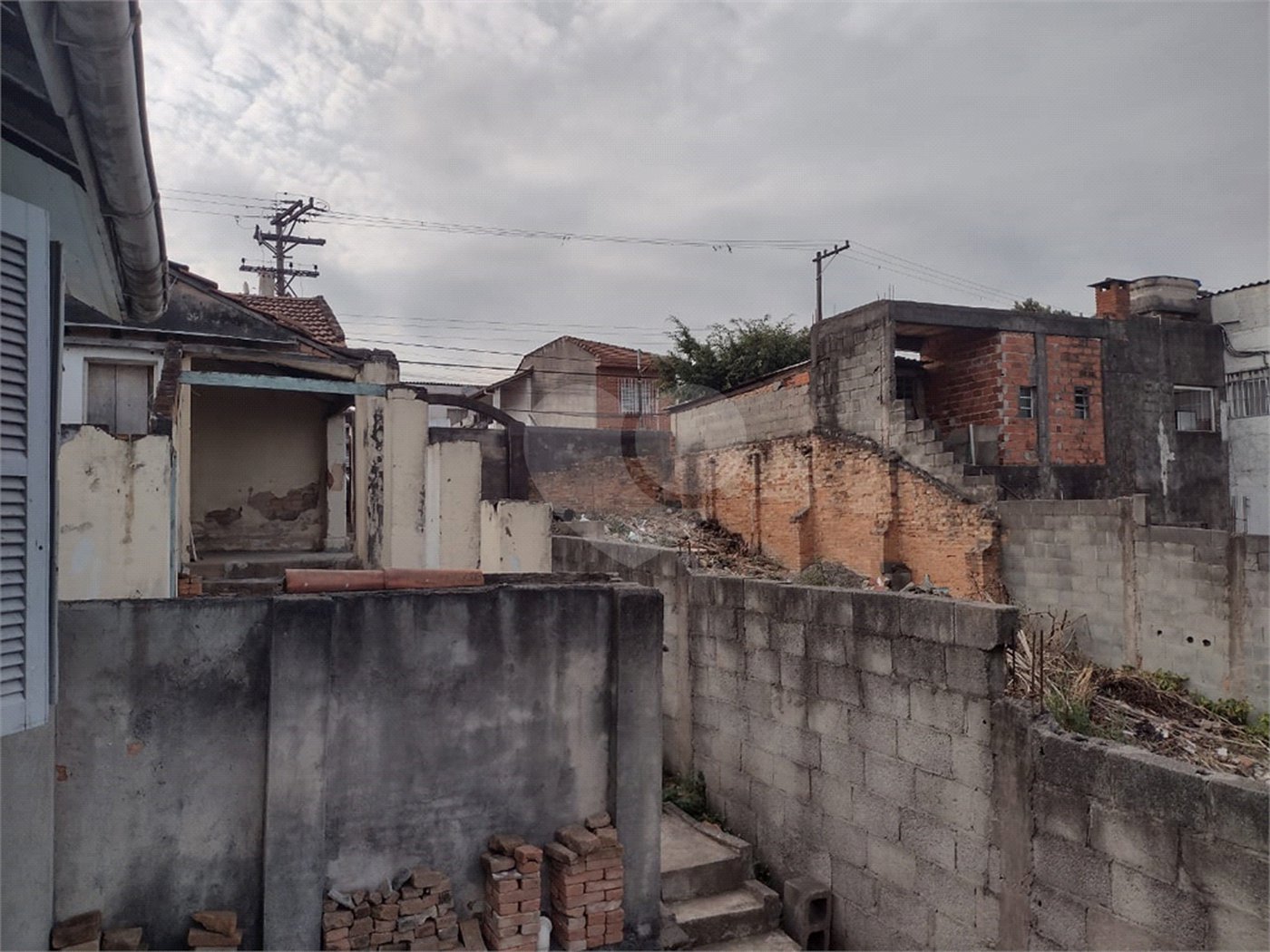 Terreno à venda em Vila Romero, São Paulo, SP