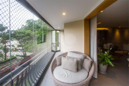 Apartamento à venda com 3 suítes em Alto da Boa Vista, São Paulo, SP