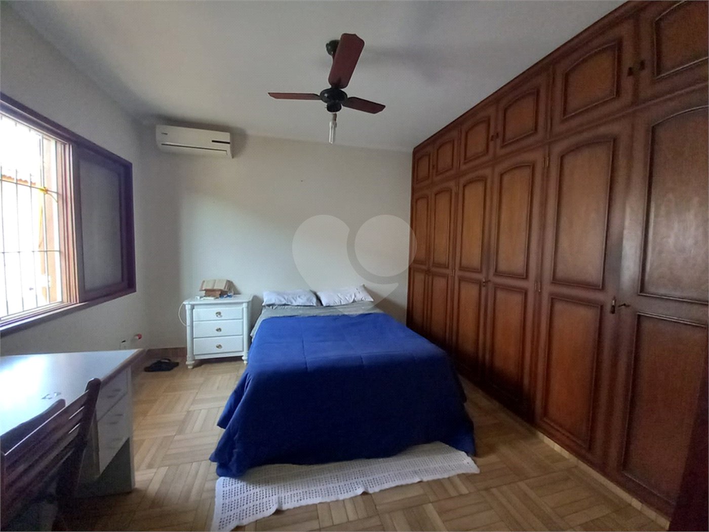 Sobrado à venda com 4 quartos, sendo 2 suítes, em Tremembé, São Paulo, SP