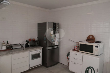Sobrado à venda com 3 quartos, sendo 1 suíte,  em Jardim Promissão, São Paulo, SP
