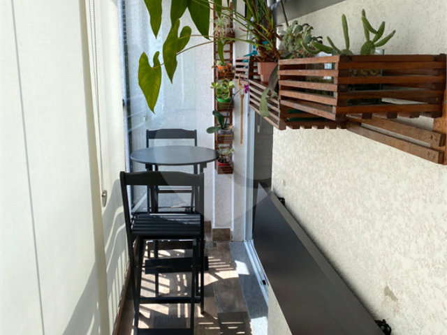 Apartamento à venda com 2 quartos, sendo 1 suíte,  em Jardim Flor da Montanha, Guarulhos, SP
