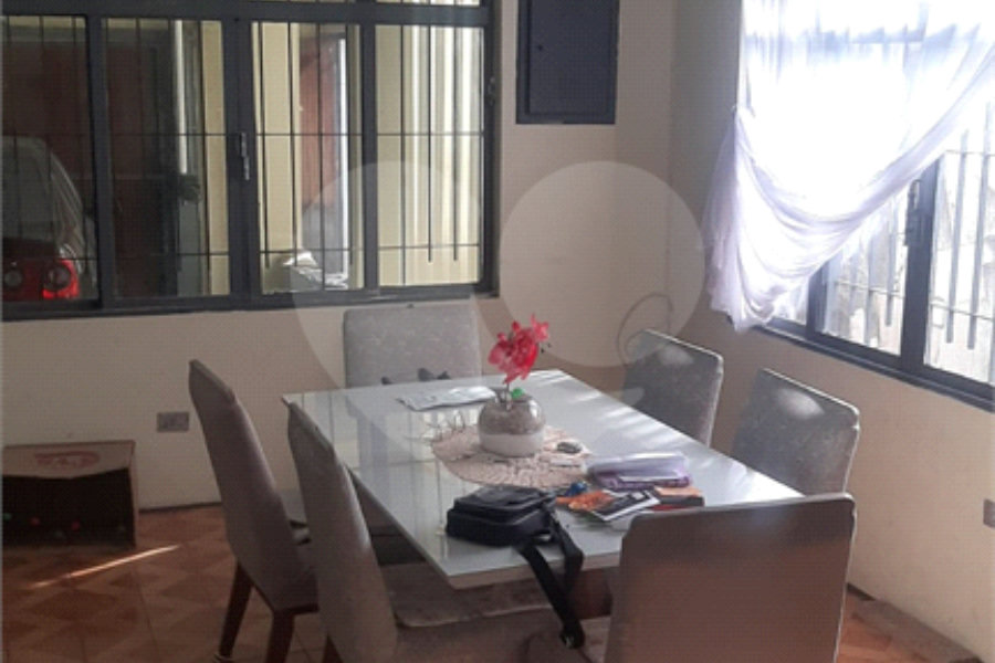 Casa Térrea à venda com 5 quartos, sendo 1 suíte, em Mandaqui, São Paulo, SP