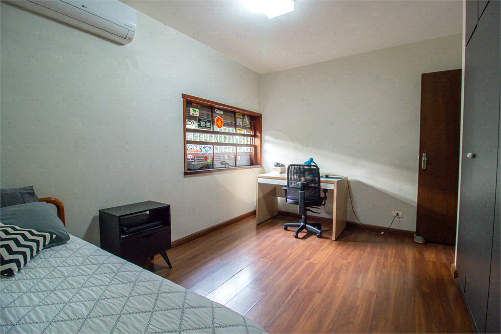 Casa à venda com 3 quartos, sendo 1 suíte, em Alto da Boa Vista, São Paulo, SP
