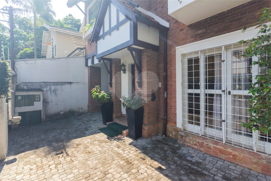 Casa à venda com 3 quartos, sendo 1 suíte, em Jardim Paulistano, São Paulo, SP